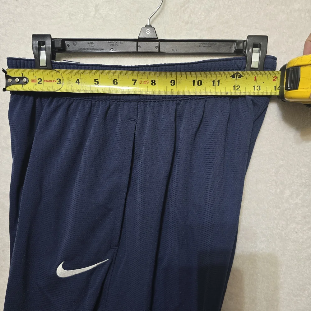 Nike Men's Athletic Shorts in Navy and Red - Picture 5 of 10